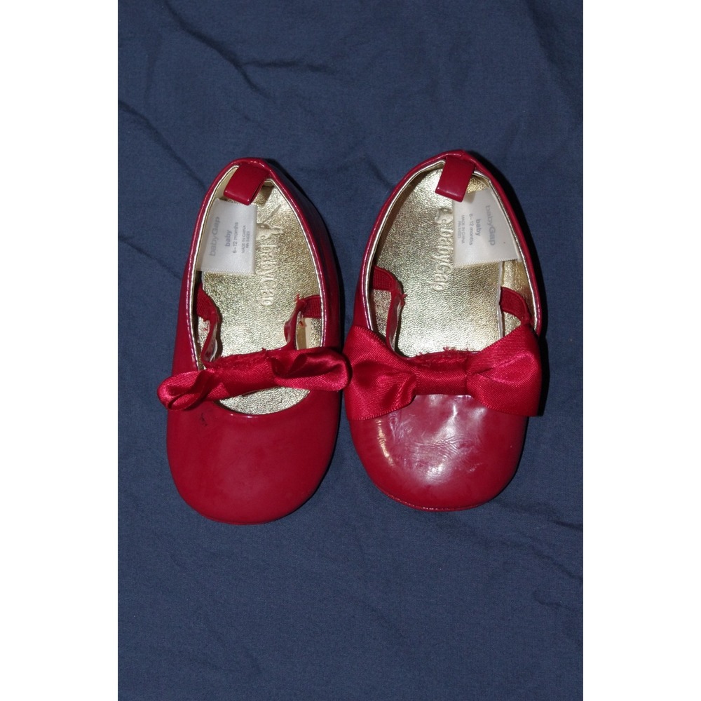 Baby Gap Red Patent Dress Shoes 0-12 months Great for Christmas and Holidays EUC